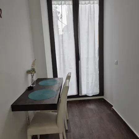 Dimora Delle Meraviglie Апартаменты *